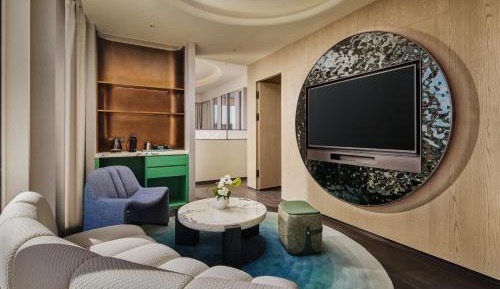 King Suite with City View
