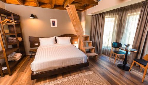 Duplex Quadruple Room
