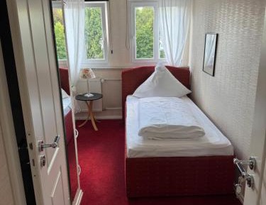 Single Room with Private Bathroom