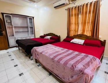 Twin Room with Private Bathroom