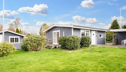 Two-Bedroom Holiday Home
