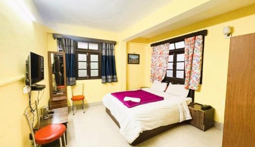 King Room with Mountain View