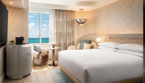 King Room with Balcony and Ocean View