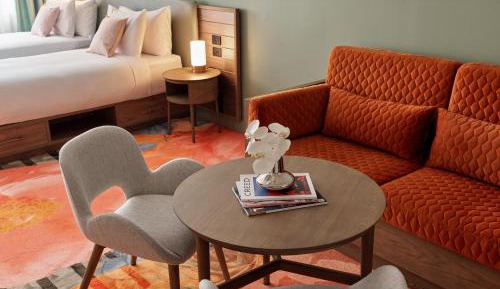 Deluxe King Room