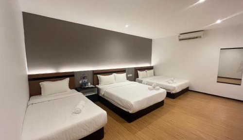 Executive Family Room