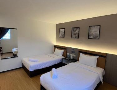 Deluxe Twin Room