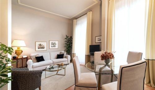 Superior One-Bedroom Apartment