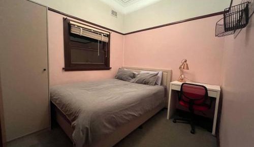 Queen Room with Shared Bathroom