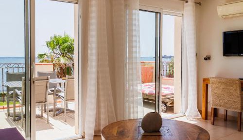 Double Room With Balcony - Garden View