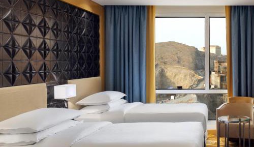 Traditional Triple Room, Partial Haram View, 3 Twin Beds