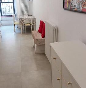 One-Bedroom Apartment with Balcony