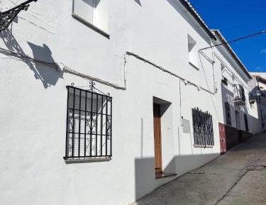 Three-Bedroom Townhouse