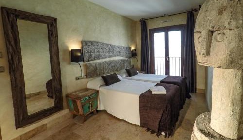 Twin Room with Bathroom