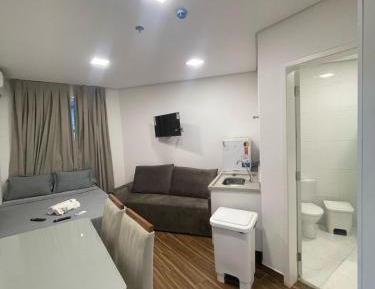 Deluxe Queen Suite