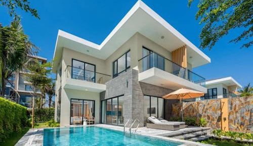 Three-Bedroom Pool Villa - Beach Front