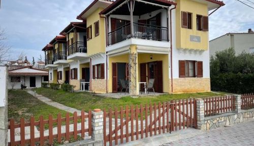 One-Bedroom Apartment - Sea Side