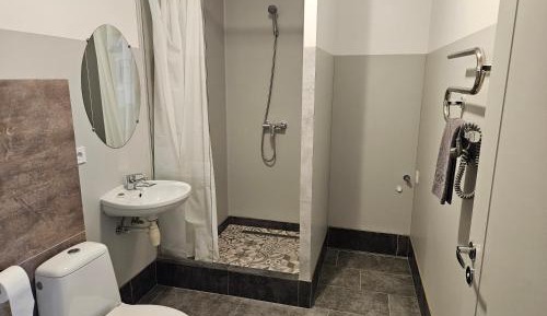 Twin Room with Private Bathroom