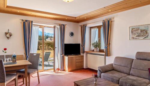 Superior One-Bedroom Apartment