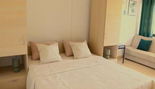 Studio Apartment with Balcony
