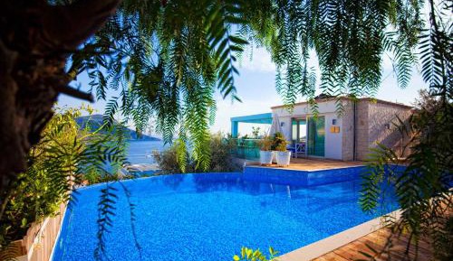 Junior Suite with Private Pool