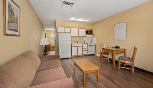 Queen Suite