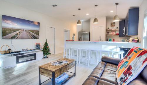 Three-Bedroom Holiday Home 