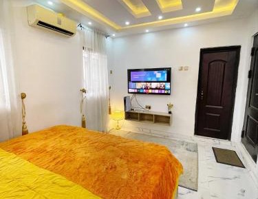 Deluxe King Studio