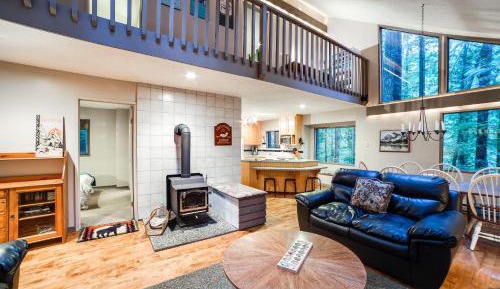 Three-Bedroom Cabin