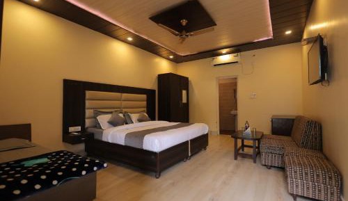 Triple Room with Garden View