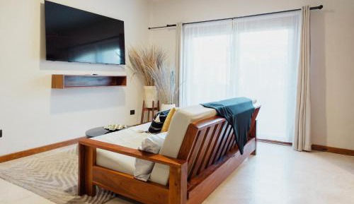 One-Bedroom Apartment with Pool View