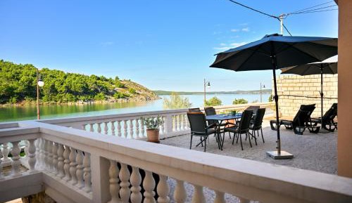 Three-Bedroom Apartment - Oceanfront
