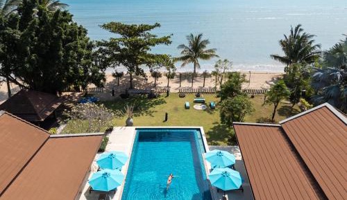 Villa - Beach Front with Round-trip Airport Transfer