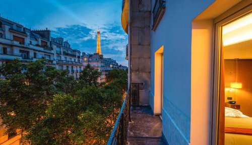 Executive Room with Eiffel Tower View 