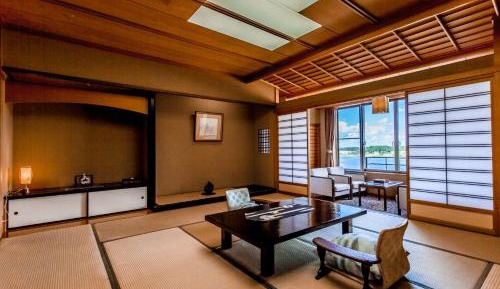 Japanese-Style Room