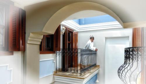 Comfort Suite with Atrium View 