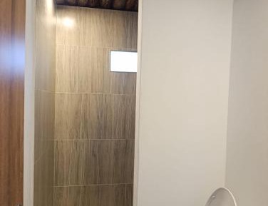 Deluxe Queen Suite