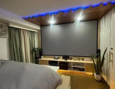 Deluxe Queen Suite