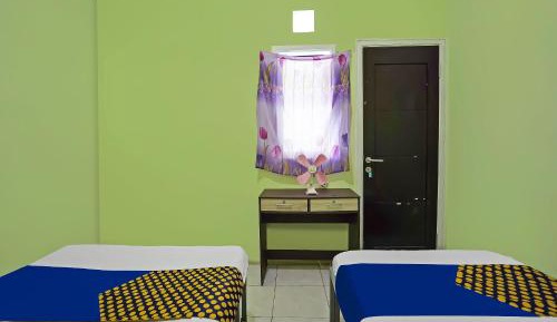 Economy Twin Room