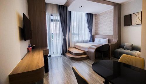 Deluxe King Room