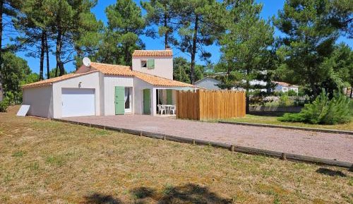Holiday Home (5 Adults)