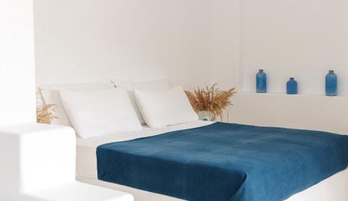 Double Room with Balcony and Sea View