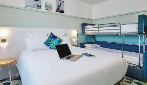 Classic Family Double Room with Two Bunk Beds