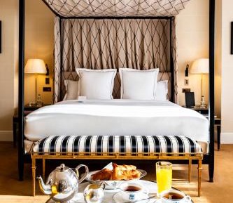 Parisian, Suite, 1 King, Sofa bed, Garden View