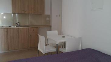 Superior One-Bedroom Apartment (4 Adults)