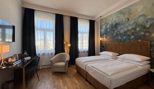 Deluxe Room - Double or Twin