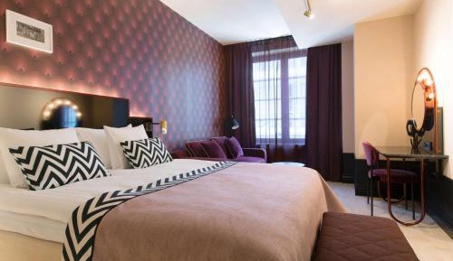 Large Deluxe Double Room with Sofa Bed