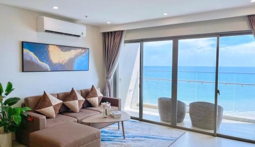 Three-Bedroom Superior Apartment