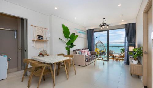 Three-Bedroom Apartment with Ocean View