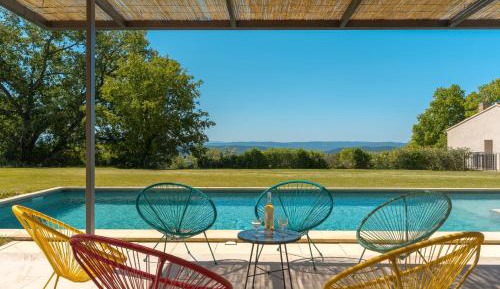 Villa with Garden View