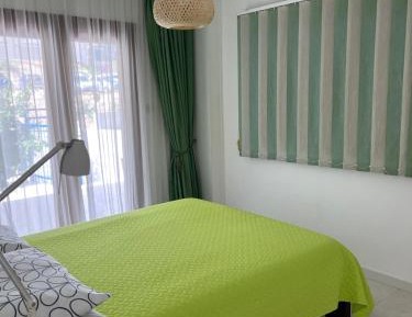 One Bedroom Apartment with Sea View